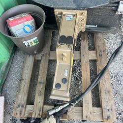Martillo Hidráulico Nuevo / Rompeconcreto para Bobcat — UB Equipment