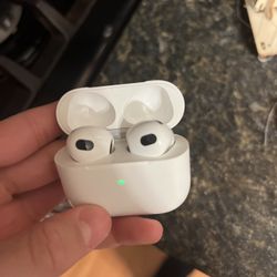 Air Pods 4