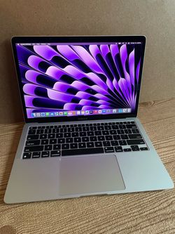 MacBook Air 13 (M1 chip / Latest OS 26 Tahoe) 8GB Ram 256GB SSD Good Laptop