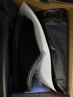 Men’s Ugg Slipper black size 11