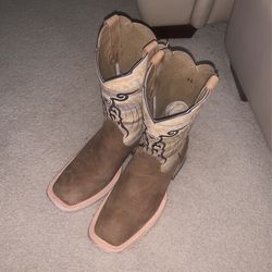 ARIAT BOOTS