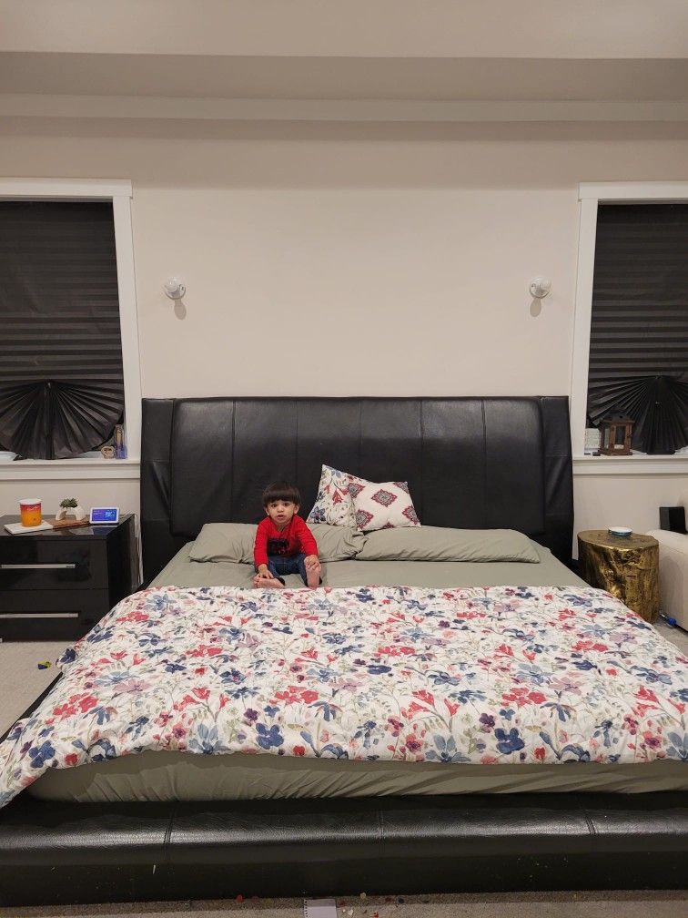 King Bed And Furniture Set