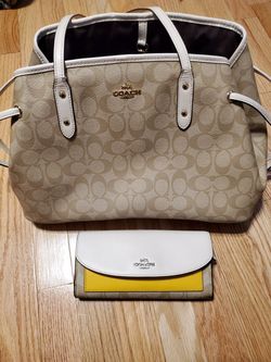 Coach purse and wallet