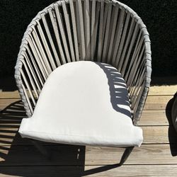 Outdoor Patio Chair(s)