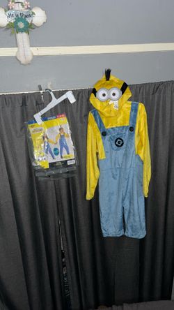 🎃👻Minions Costume Kids Size : Small 4-6 (pickup In Escondido)