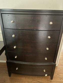 Solid Wood 5 Drawer Dresser