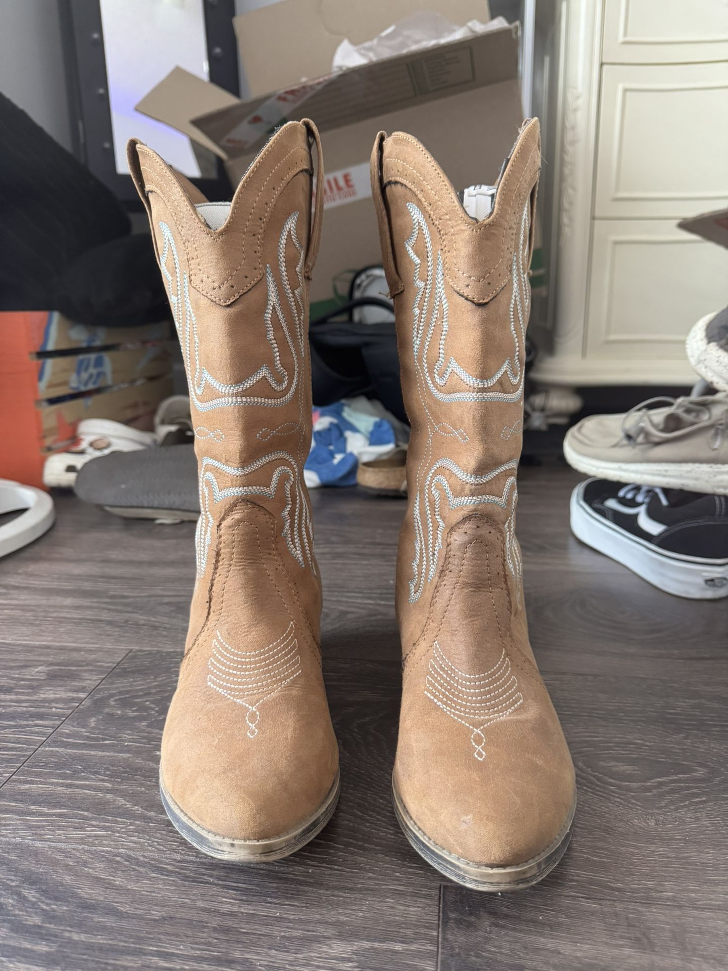 Cowgirl Boot size 7
