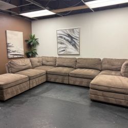 LIKE NEW 7 Pc Modular Sofa Set- Delivery Available!