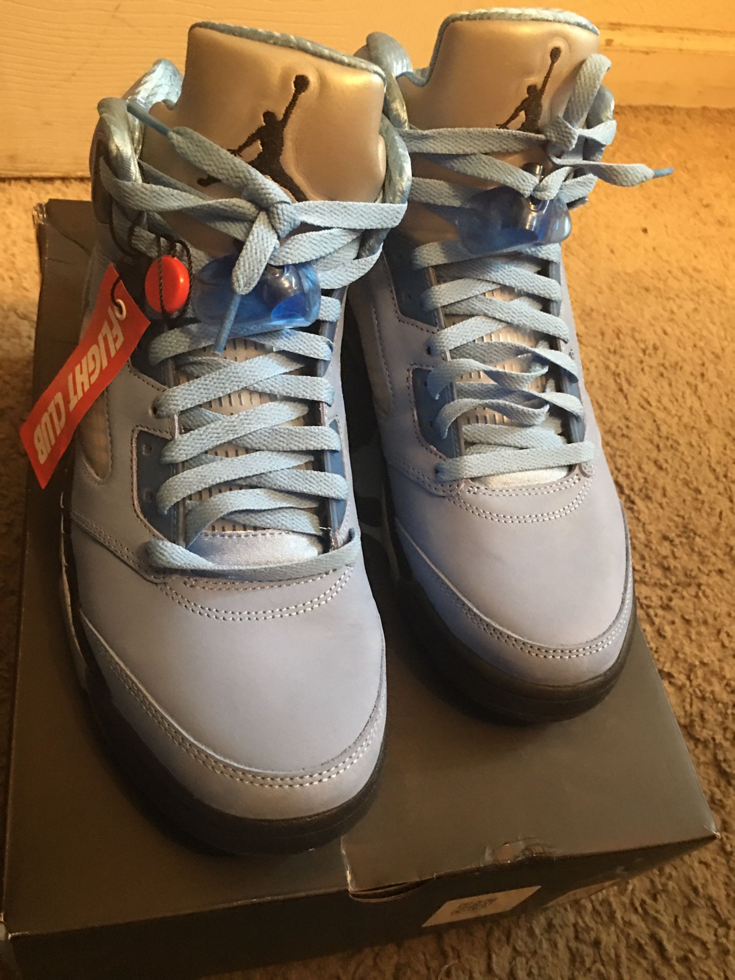 UNC Blue Jordan 5s Size 9.5 $125