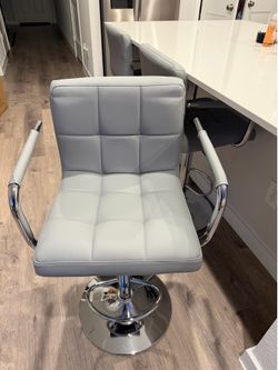 Barstools  total of 4