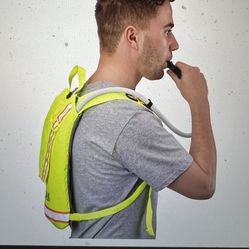 HI-VIS HYDRATION PACK