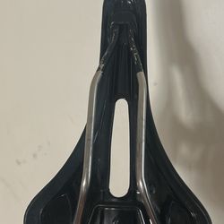 Specialized Saddle