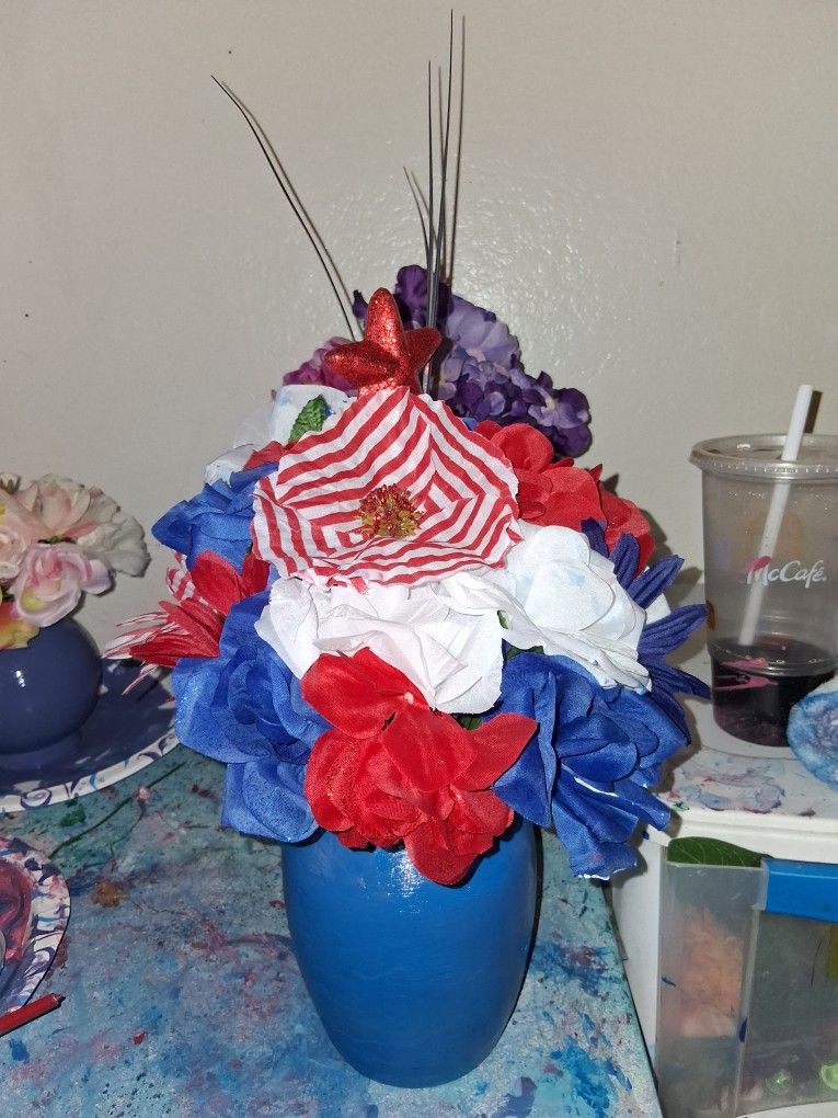 Memorial Or Fourth Of July Flowers Arrangements 