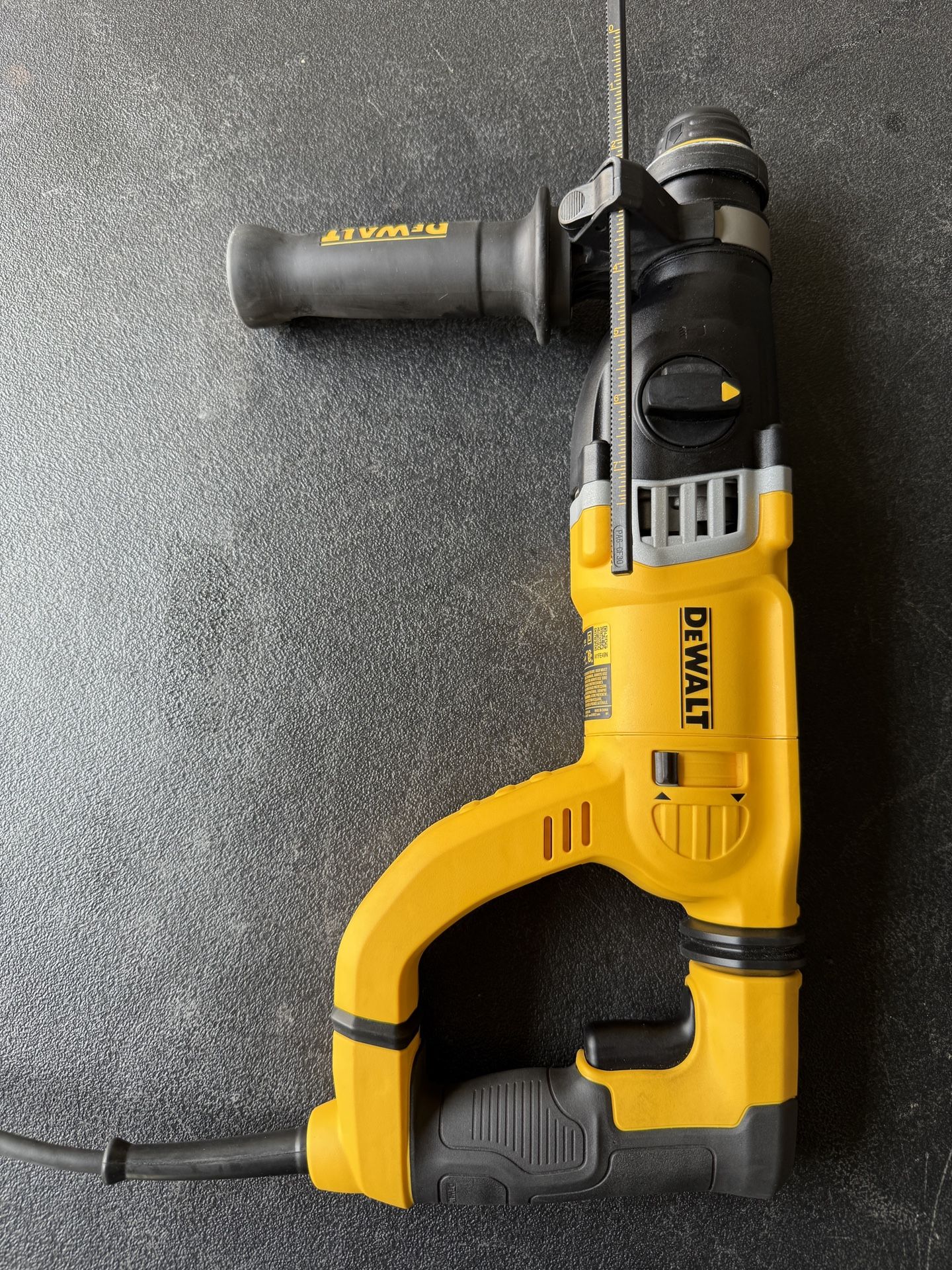 8.5 Amp 1-1/8 in. Corded SDS-PLUS D-Handle Concrete/Masonry Rotary Hammer Drill Kit