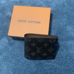 LOUIS VUITTON WALLET