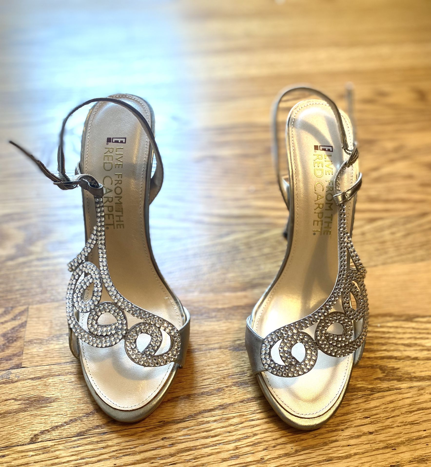 Live From The Red Carpet Heels Size 9