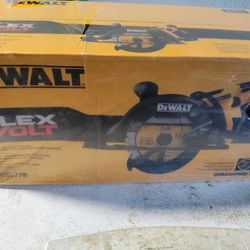 Dewalt DCS577B Worm Drive Saw - Tool Only 