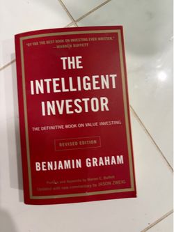 Intelligent Investor Rev Ed : The Definitive Book on Value Investing by Benjamin