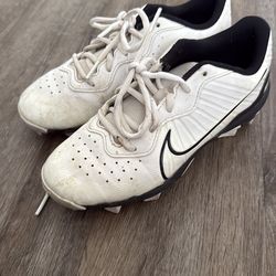 Nike softball cleats