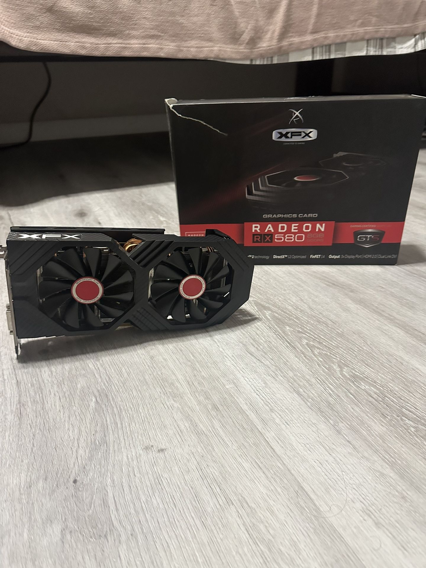 XFX AMD Radeon RX 580 8gb gpu