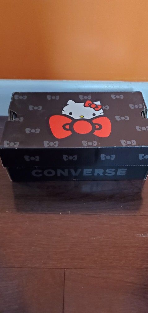 Girl's Converse Hello Kitty Sneakers Size 13