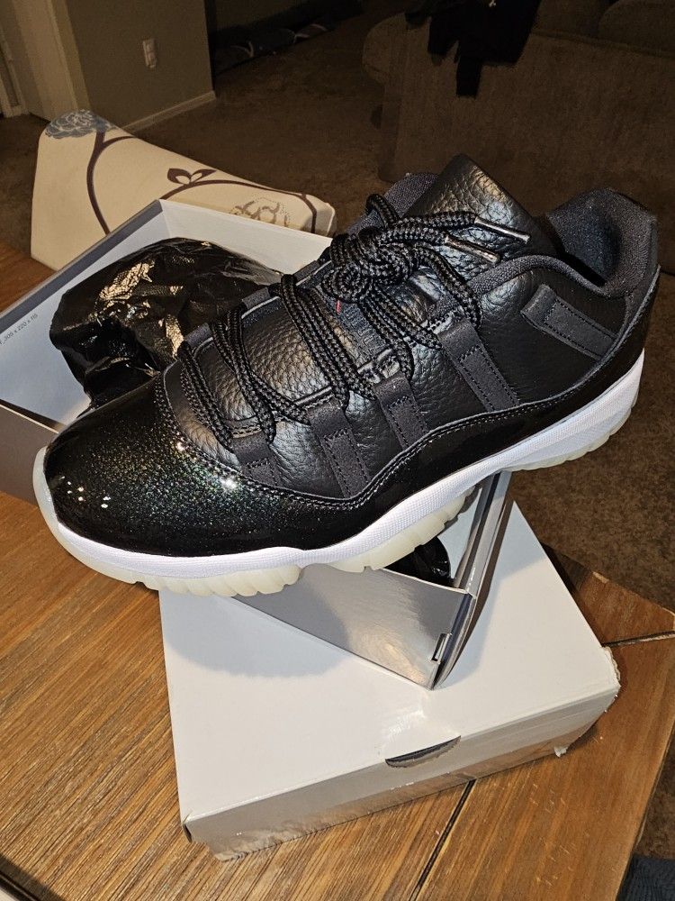 JORDAN RETRO 11'S 72/10 LOWS