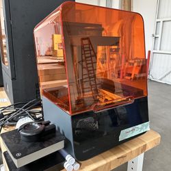 LA WAREHOUSE MOVING SALE - 3D PRINTER - FORMLABS