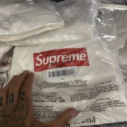 SUPREME BOX LOGO T ( RED ) 