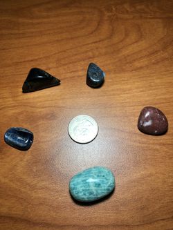 assorted crystal tumbles