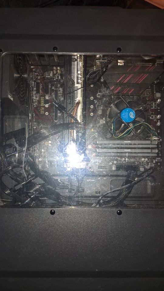 Gaming PC (Shoot Me An Offer, I'll Probably Accept)