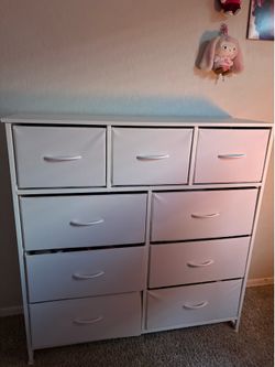 9-Drawer Dresser for Bedroom, Anti-Tip Tall Storage Organizer Chest of Drawers with Wooden Top and Metal Frame Fabric Bins for Closet,