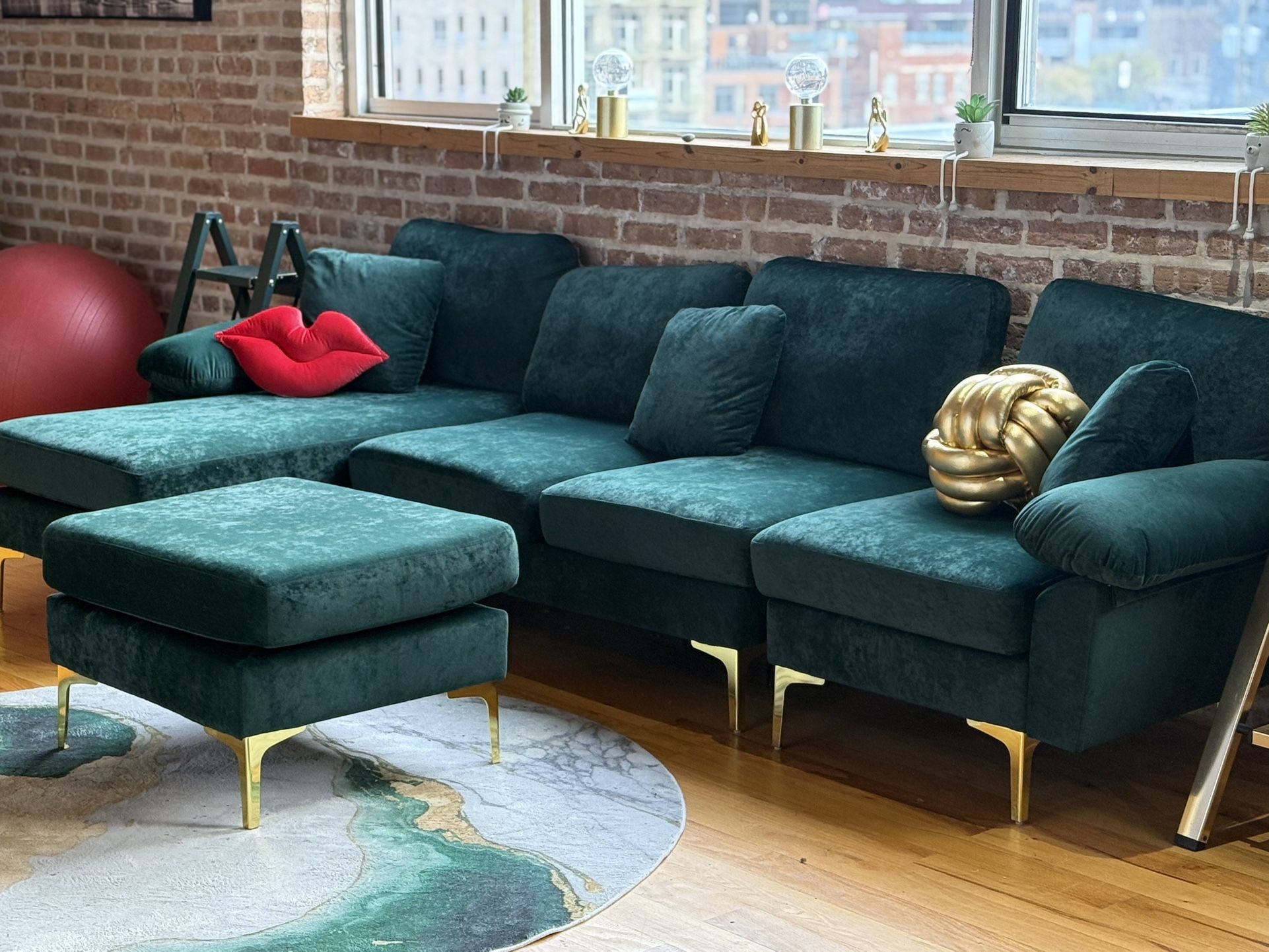 Emerald Green Velvet Sectional + Ottoman β Free Curbside Delivery