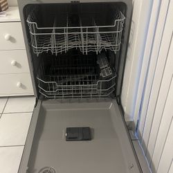 Dishwasher 