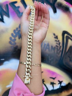 14k Cuban Link Bracelet