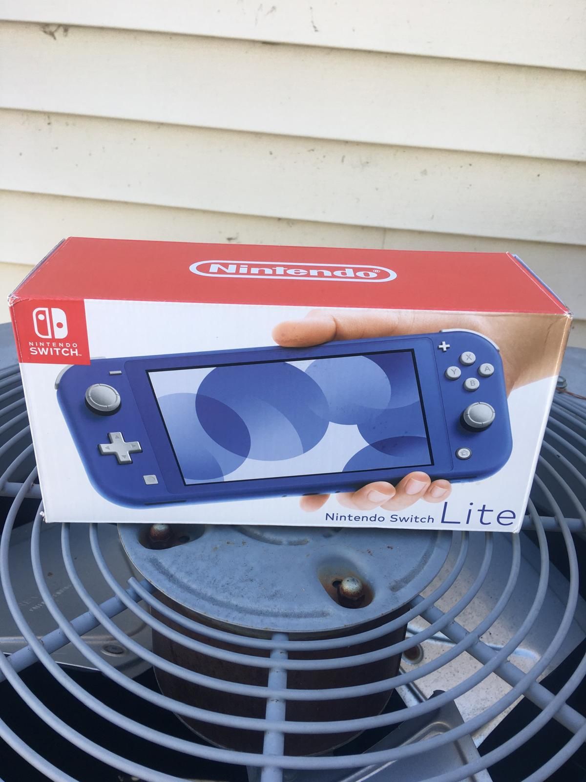 NINTENDO SWITCH LITE