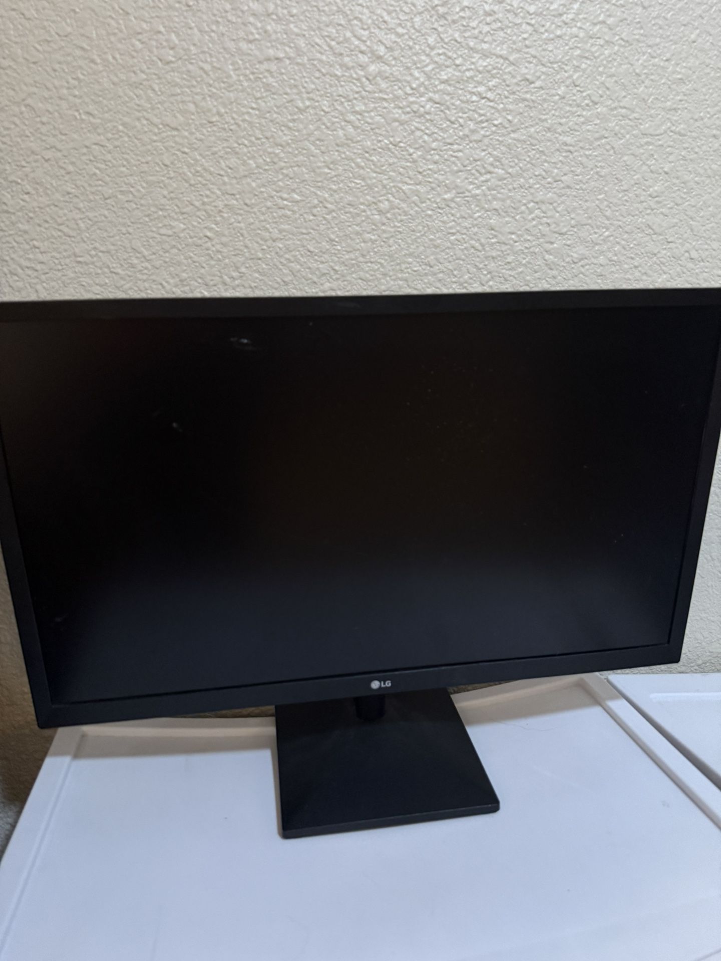 LG Monitor