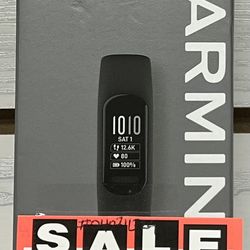 Garmin VivoSmart 5 Smart Fitness Tracker Size Large New 