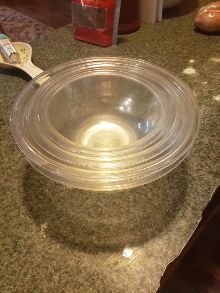 Pyrex Glass Mixing Bowls