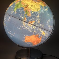 Vintage Bilingual 12” Light Up Globe. English/Mandarin.