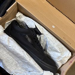 Women’s Black Vans 