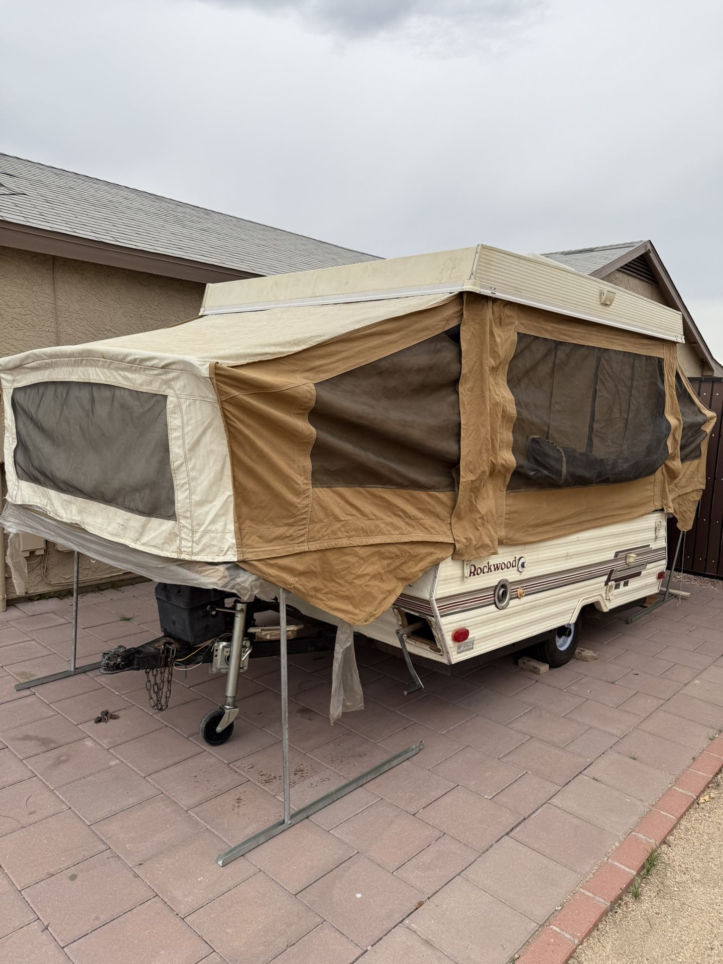 1979 ROCKWOOD TENT TRAILER