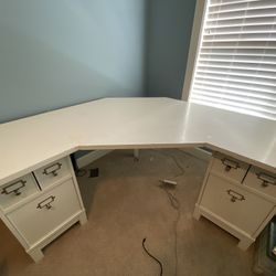 Pottery And Barn Corner Table 