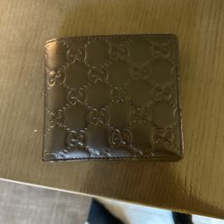 Black Gucci Signature Wallet