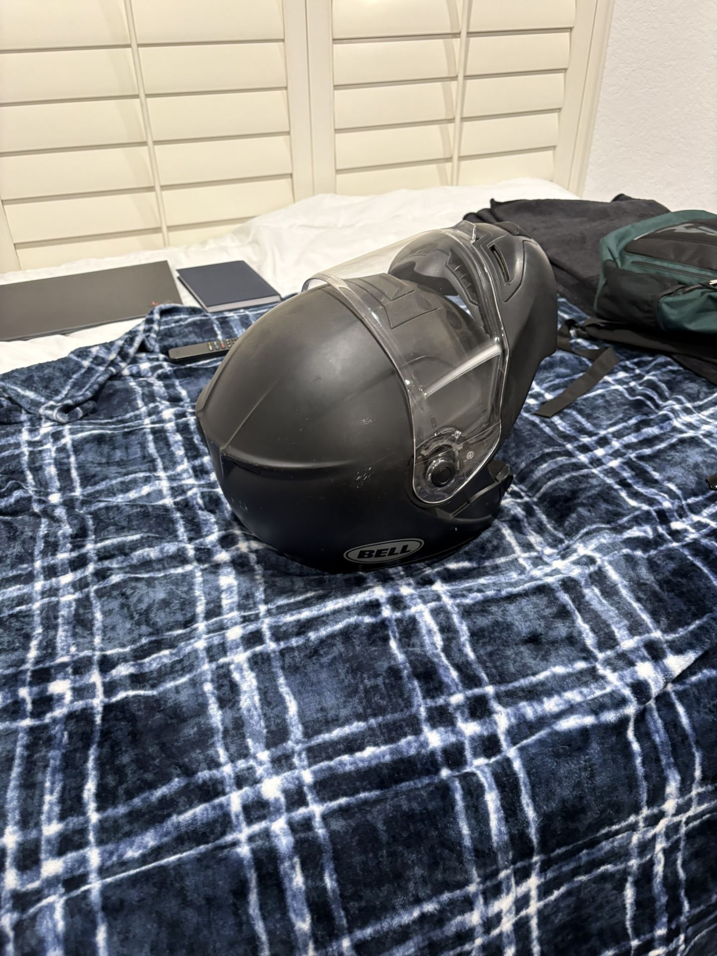 Motorcycle helmet