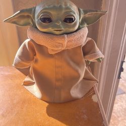 Baby Yoda 