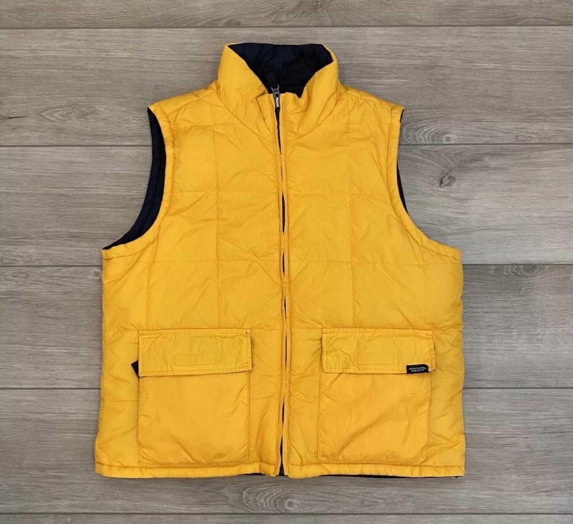Abercrombie & Fitch Puffer Vest Adult Size XS - S Yellow Full-Zip Y2K Pockets