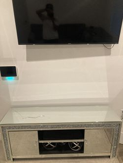 Tv Entertainment Stand OBO