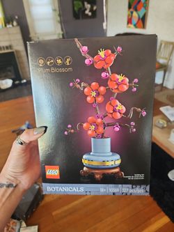 Lego Botanicals plum blossom set