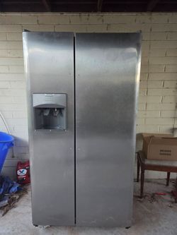 Frigidaire Stainless Steel Side-by-Side Refrigerator