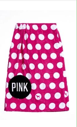 NEW VS PINK LOGO TOWEL WRAP